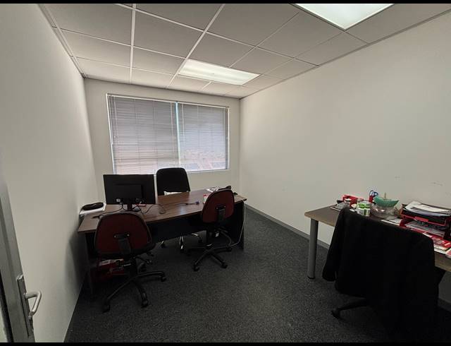 562.40M² OFFICE TO LET IN TYGER VALLEY